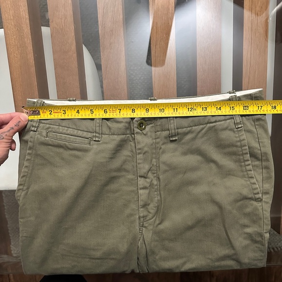 Buck Mason Officer Pant in sage green Slub Twill - Picture 8 of 8